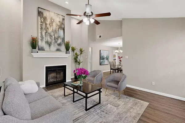 Dallas, TX 75214,218 N Beacon Street #108