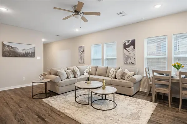 Dallas, TX 75215,5004 Colonial Avenue