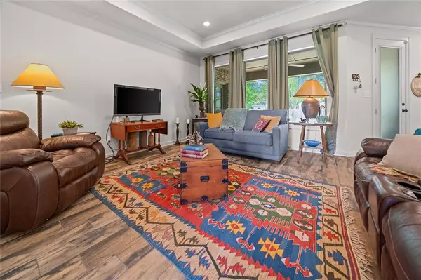 Winona, TX 75792,107 Rose Row