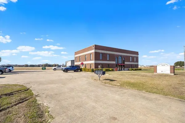36549 State Highway 64, Wills Point, TX 75169