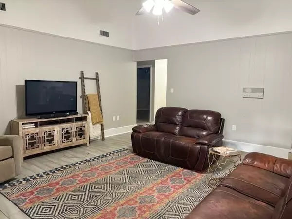 Arlington, TX 76017,5302 Bright Star Trail