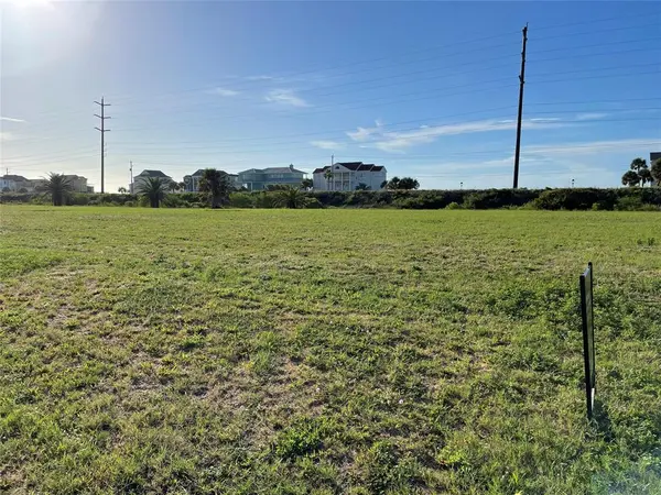 4503 S Sunset Bay, Galveston, TX 77554
