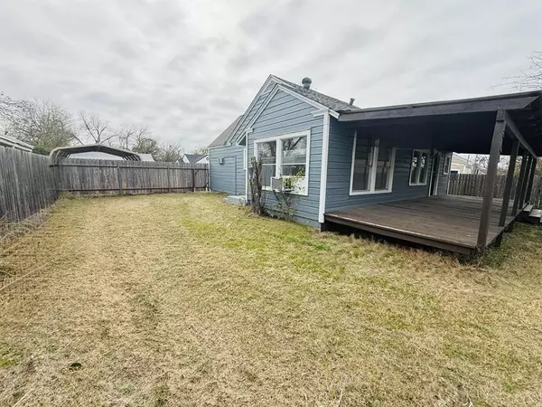 Coleman, TX 76834,209 Hollywood Street