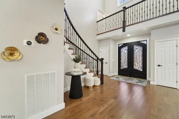 24 Holmes Ln, Wayne Twp., NJ 07470