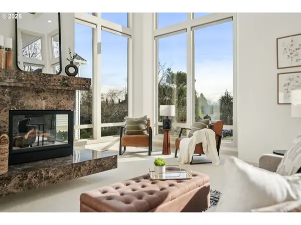 Lake Oswego, OR 97034,17623 BROOKHURST DR