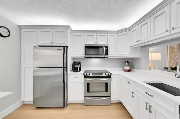 Coconut Creek, FL 33066,2660 N Carambola Cir #202