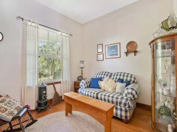 Vero Beach, FL 32967,8446 93rd Ave