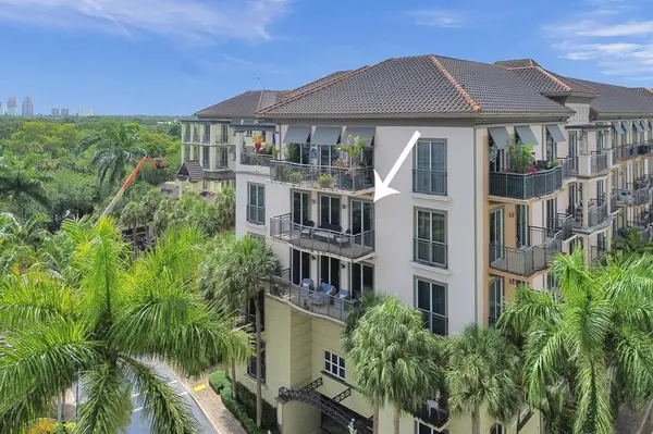 Wilton Manors, FL 33334,2633 NE 14th Ave #400