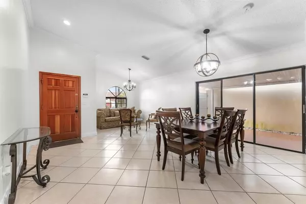 Miami, FL 33175,5051 SW 142 PL