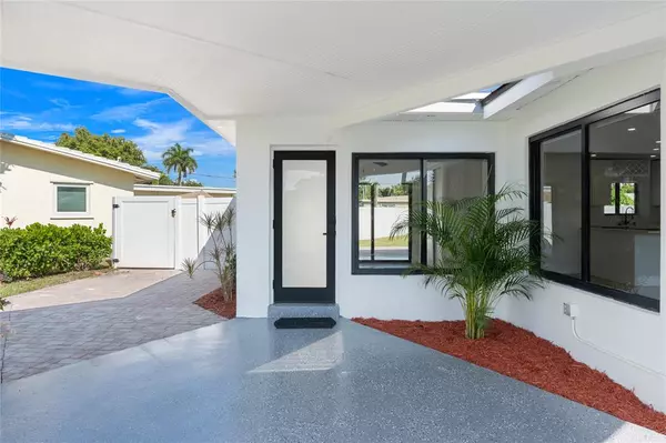 Pompano Beach, FL 33060,455 SW 14th Ct