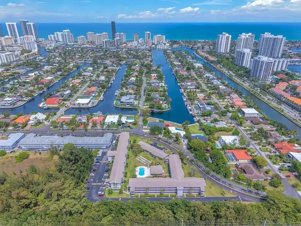 700 Layne Blvd #301, Hallandale Beach, FL 33009