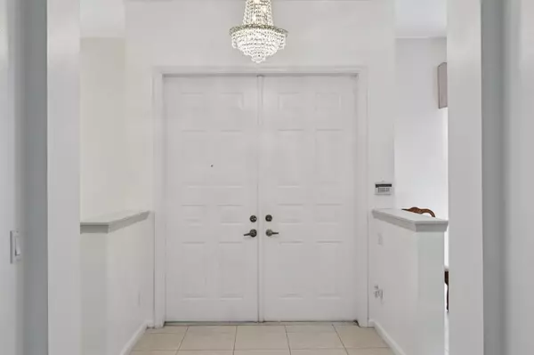 Lake Worth, FL 33467,9153 Sedgewood Dr