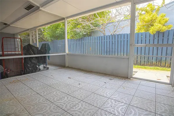 Hollywood, FL 33020,2432 Sherman St