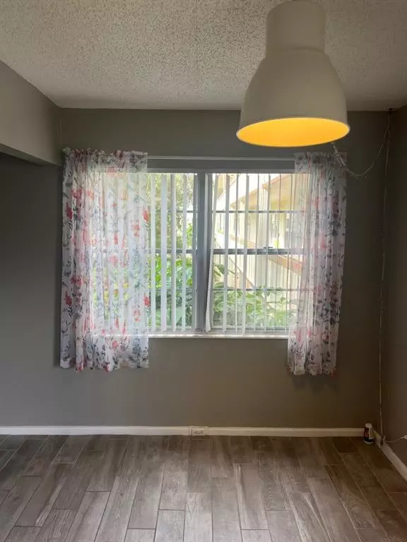 Boca Raton, FL 33434,144 Mansfield D #144