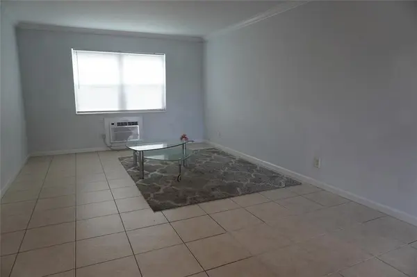 Pompano Beach, FL 33064,1050 E SAMPLE RD #104