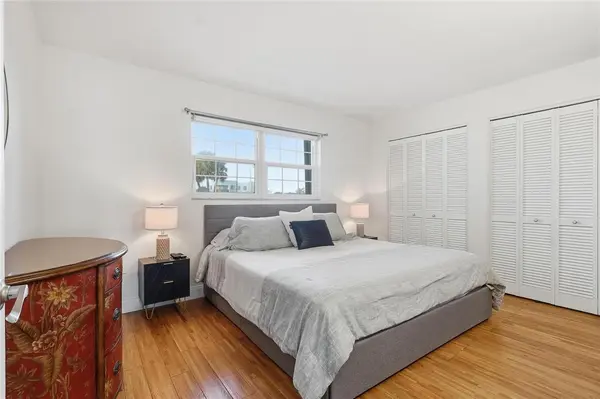 Riviera Beach, FL 33404,2936 Lake Shore Drive #204