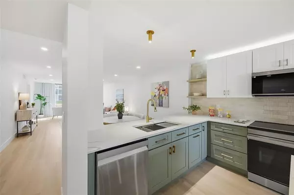 Delray Beach, FL 33484,15244 Lakes Of Delray Blvd #108