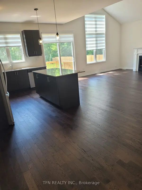 Wasaga Beach, ON L9Z 1V4,3213 Mosley ST