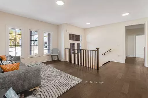 Oro-medonte, ON L0L 2E0,74 Ruby DR