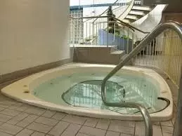 Mississauga, ON L5B 4N4,220 Burnhamthorpe RD W #1706