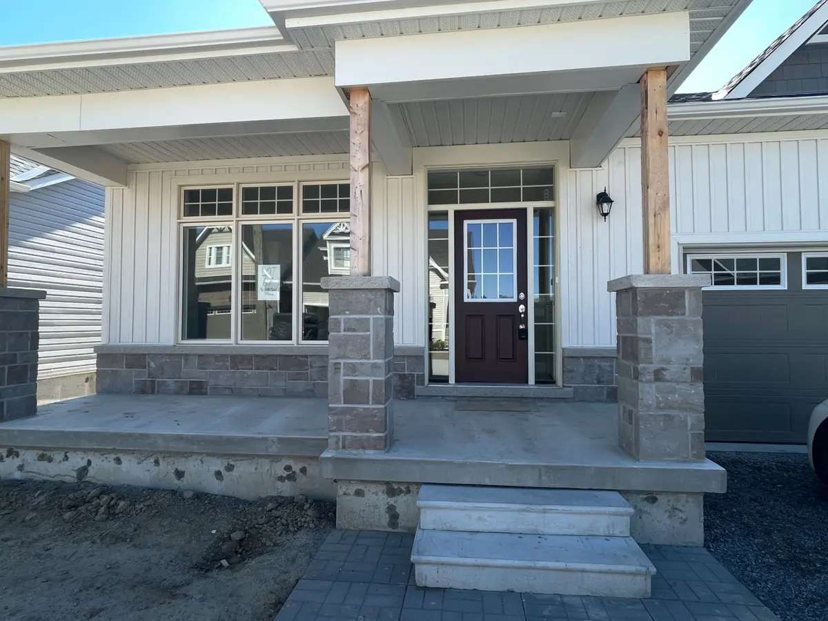 Georgina, ON L0E 1R0,16 Shelson PL