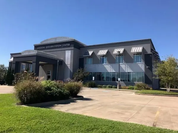 402 S John Redditt Drive, Lufkin, TX 75904