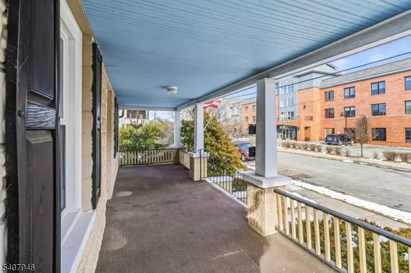 Waldwick Boro, NJ 07463,10 Zazzetti St #1