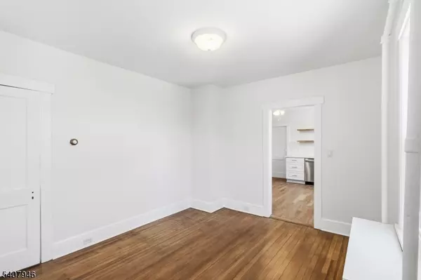 Waldwick Boro, NJ 07463,10 Zazzetti St #1