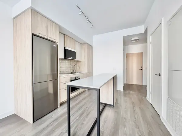 Toronto C08, ON M5A 0Y7,30 Dreamers WAY #353