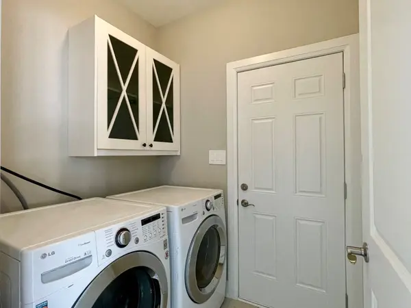 Georgina, ON L0E 1R0,16 Shelson PL