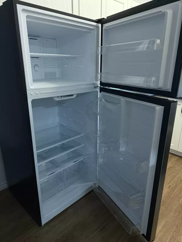 Ramara, ON L0K 1B0,31 Laguna Pkwy #18