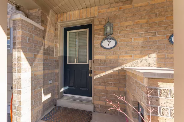 Brampton, ON L6Y 0P9,7 Cailiff ST