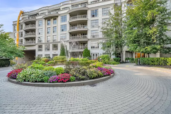 Toronto W07, ON M8X 1C9,3085 Bloor ST W #415