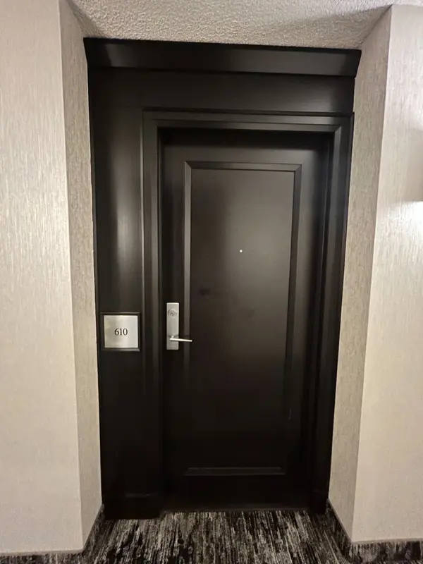 Toronto W09, ON M9P 0A1,1403 Royal York RD #610