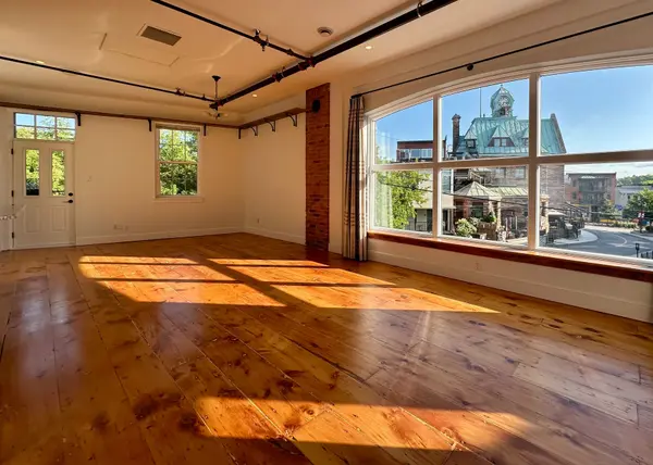 Mississippi Mills, ON K0A 1A0,83 Little Bridge ST #200