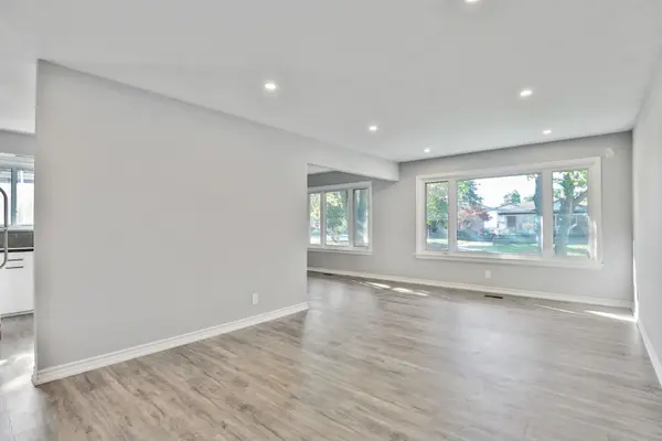 Hamilton, ON L8T 4E9,275 Southwood DR