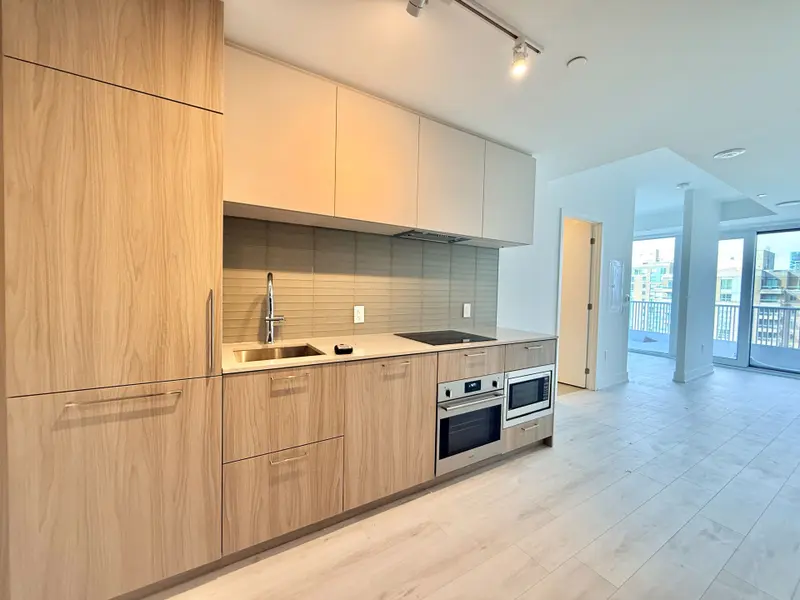 36 Olive AVE #2203, Toronto C14, ON M2N 0M4