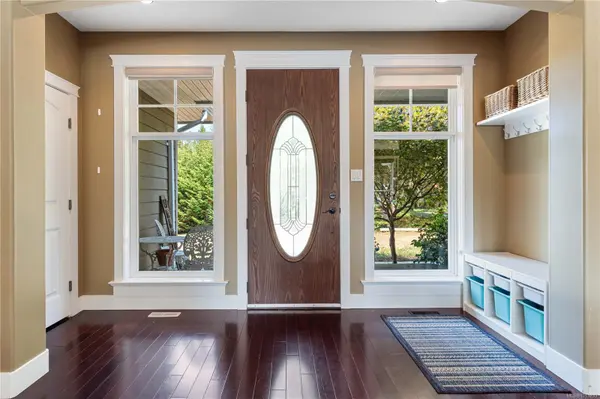 1209 Courtney Rd, Errington, BC V0R 1V0