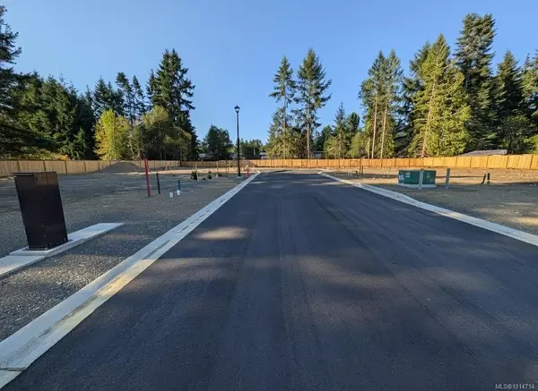 604 Cedarwood Way #SL 9, Parksville, BC V9P 1T5