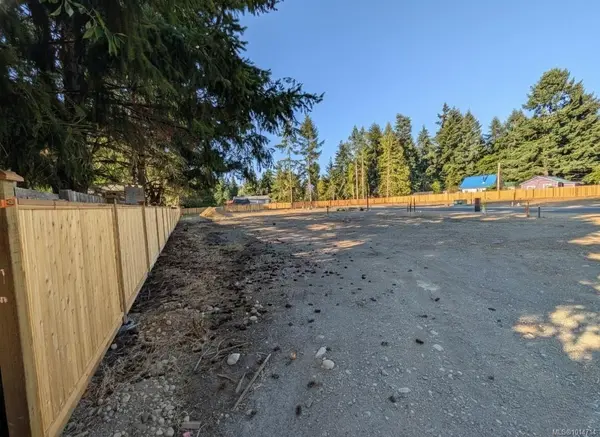 604 Cedarwood Way #SL 9, Parksville, BC V9P 1T5