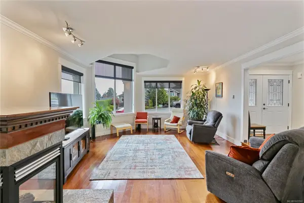 5671 Muggies Way, Nanaimo, BC V9V 1W2