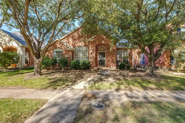 2818 Spanish Moss Trail, Frisco, TX 75033