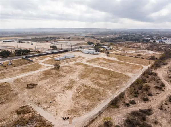 545 N Hwy 83, Junction, TX 78649