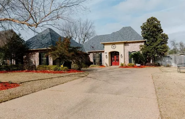 Shreveport, LA 71105,166 Sand Beach Boulevard