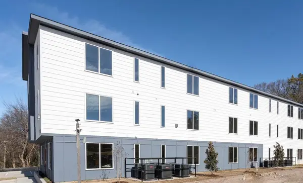 Dallas, TX 75215,948 S Corinth Street #5