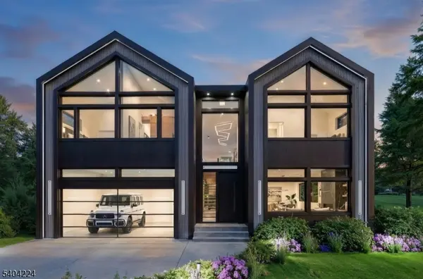 95 Fellswood Dr, Livingston Twp., NJ 07039