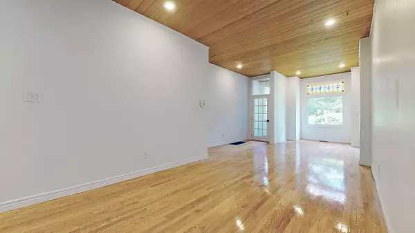 Toronto C08, ON M5A 2X5,312 Berkeley ST