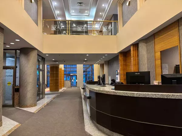 Toronto C01, ON M5S 3A6,1001 Bay ST #3408