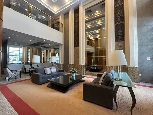 Toronto C01, ON M5S 3A6,1001 Bay ST #3408