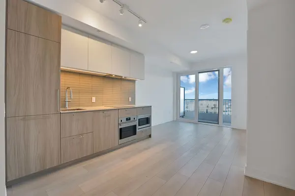 Toronto C14, ON M2N 0M4,36 Olive AVE #1607